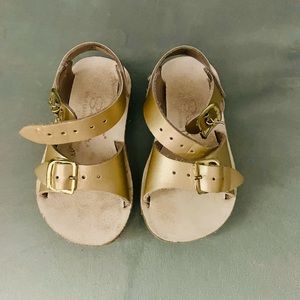 Salt Water Gold sandals sz 5
